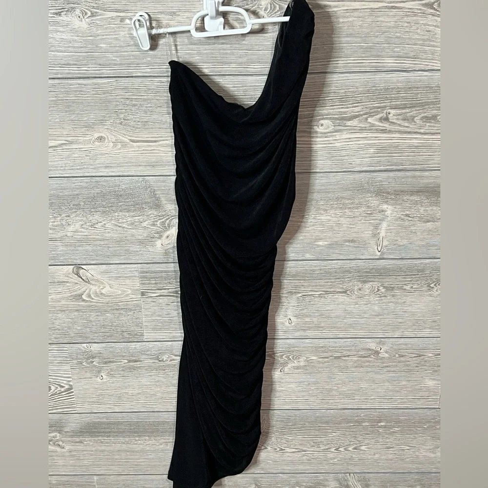 Fiestar One Shoulder Ruched Black Dress Size Medium - Picture 8 of 9